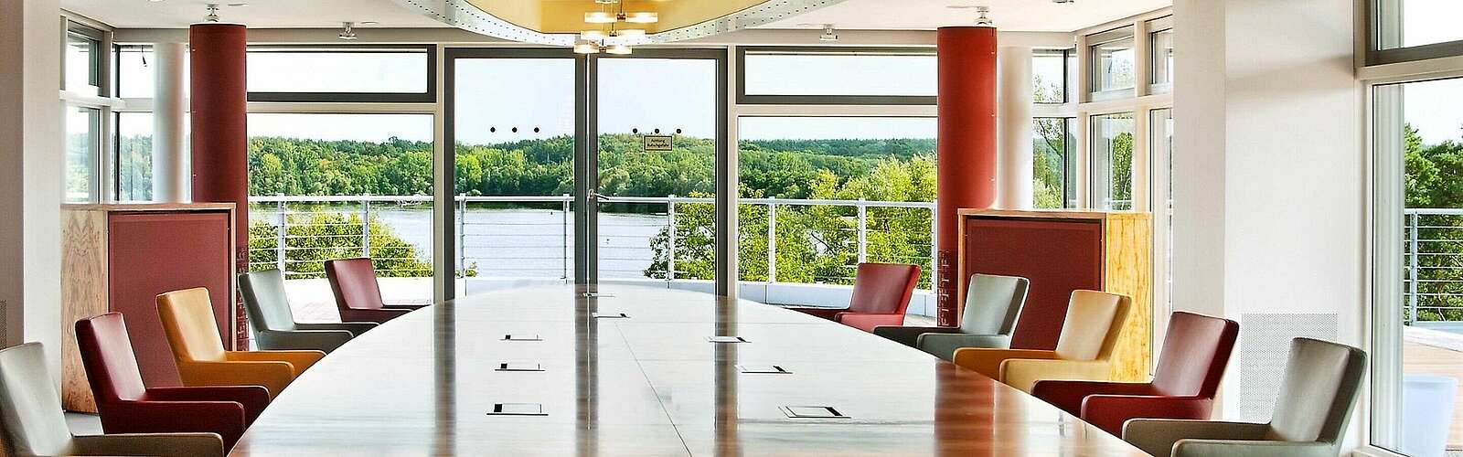 Zeppelin-Lounge im Kongresshotel am Templiner See